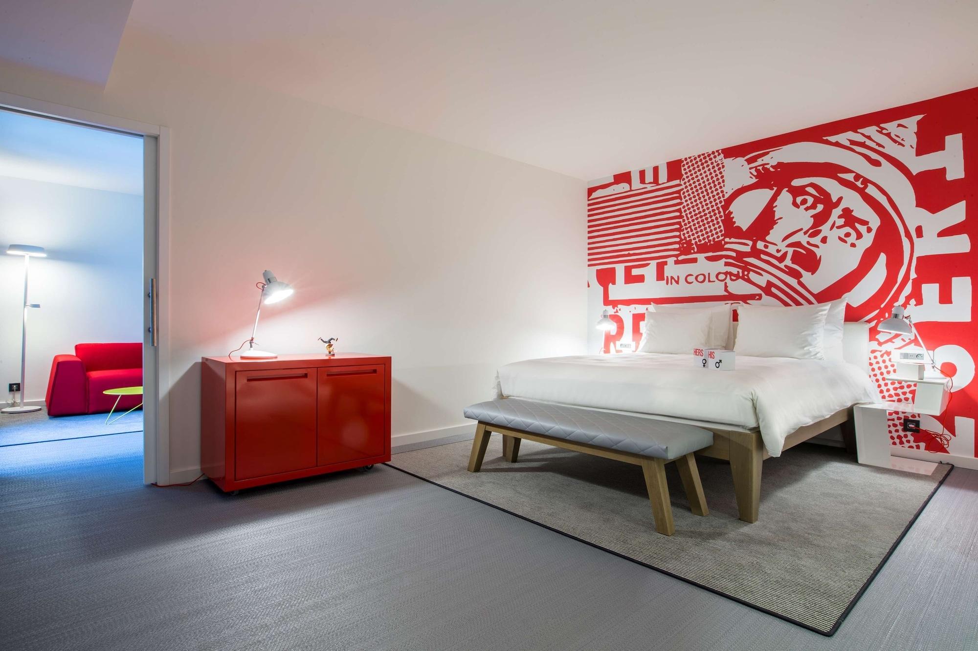 Radisson Red Brussels Hotel Ixelles Luaran gambar