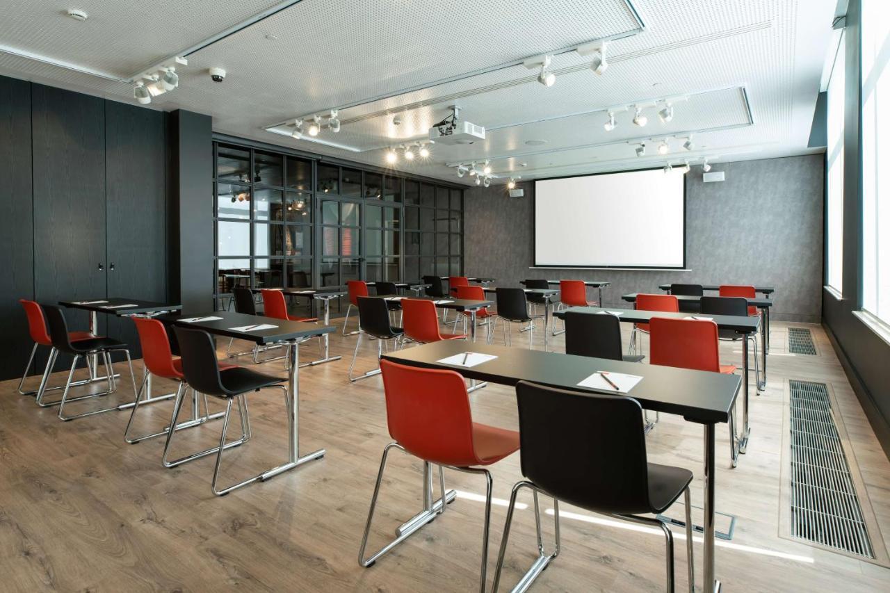 Radisson Red Brussels Hotel Ixelles Luaran gambar
