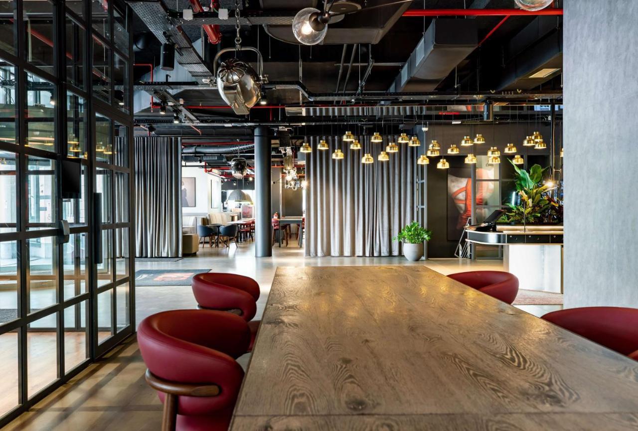 Radisson Red Brussels Hotel Ixelles Luaran gambar