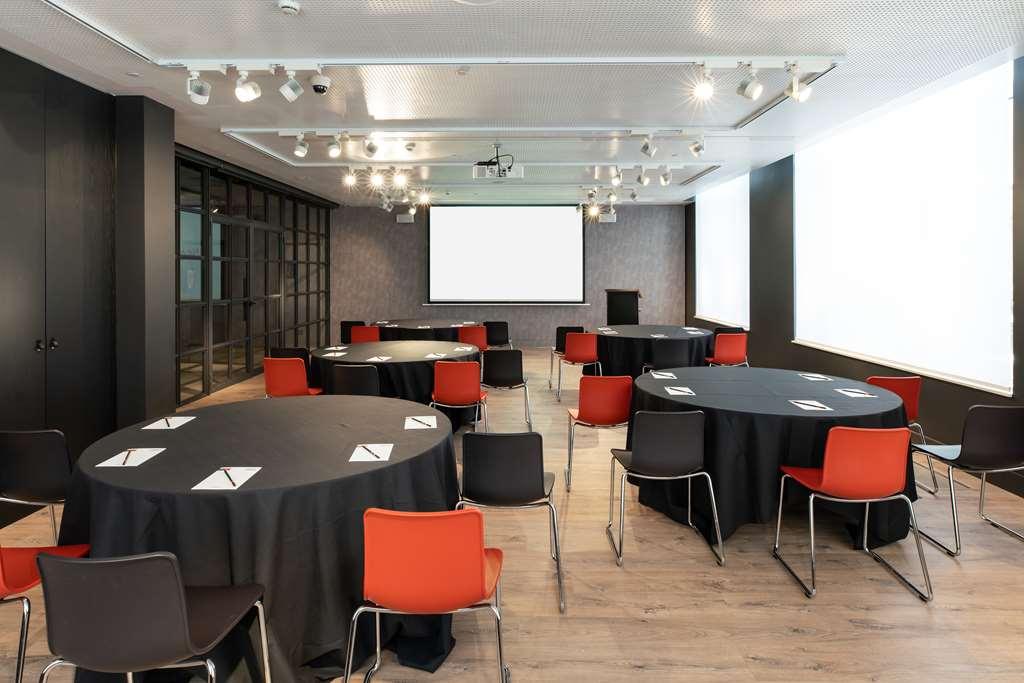 Radisson Red Brussels Hotel Ixelles Kemudahan gambar